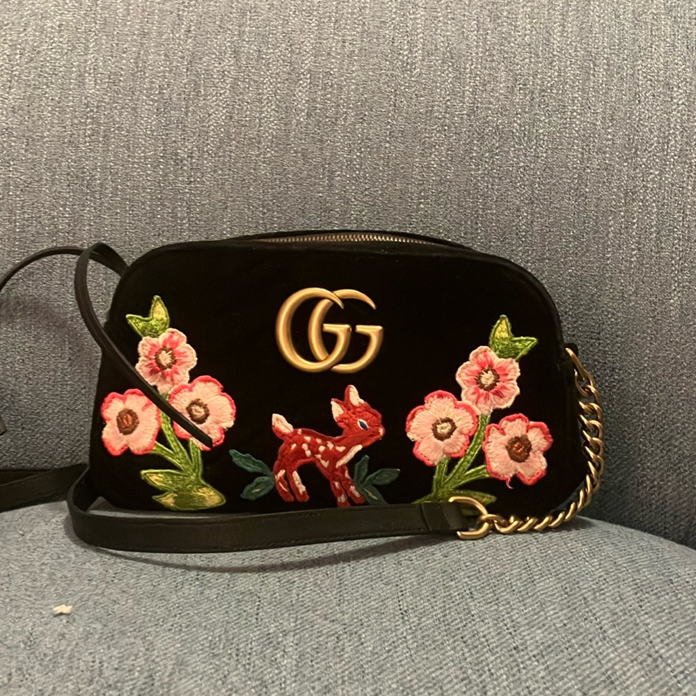 GUCCI VELVET MATELASSE DEER EMBROIDERED SMALL GG Marmont chain shoulder bag